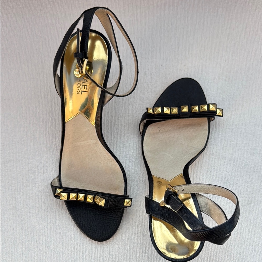 Michael Kors Livvy Studded Bow Heels-7.5
